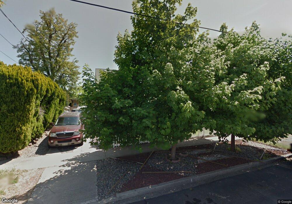 214 SW 8th St, Pendleton, OR 97801 - photo 1