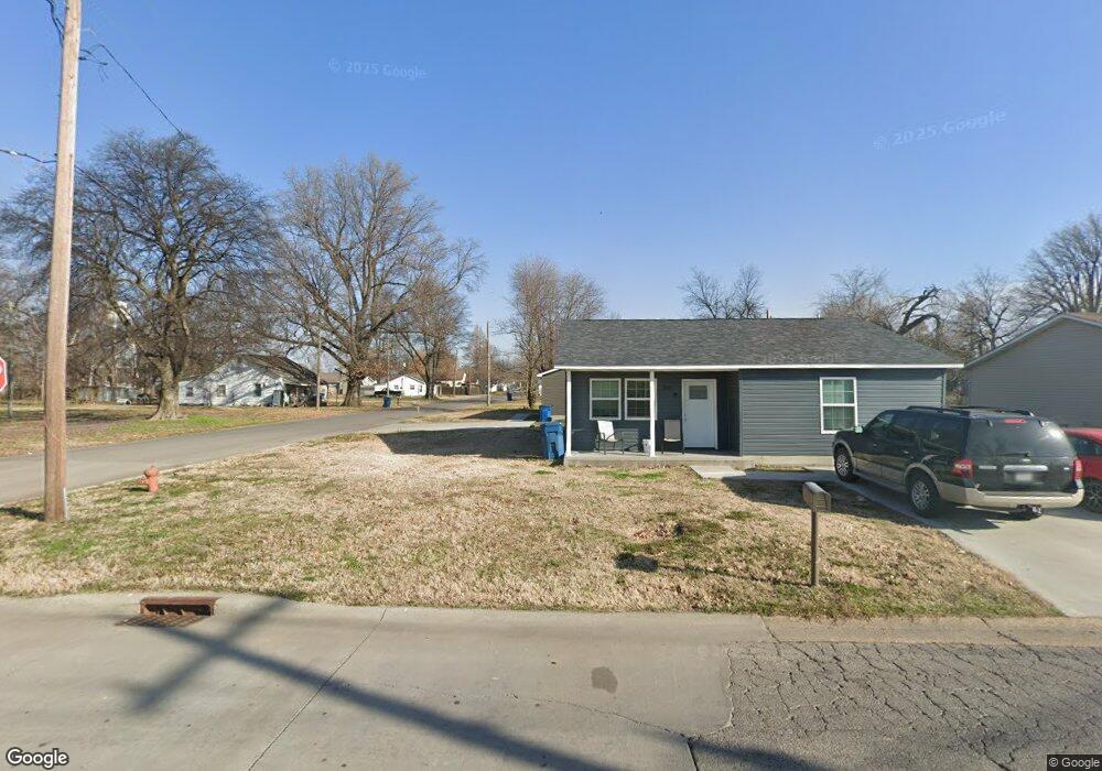 951 Mott St, New Madrid, MO 63869 - photo 1