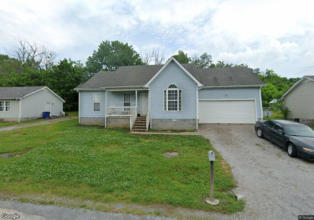 120 Oakdale St, Shelbyville, TN 37160 - photo 1