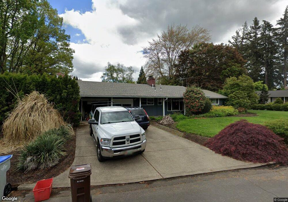 1690 SW Hicrest Ave, Portland, OR 97225 - photo 1