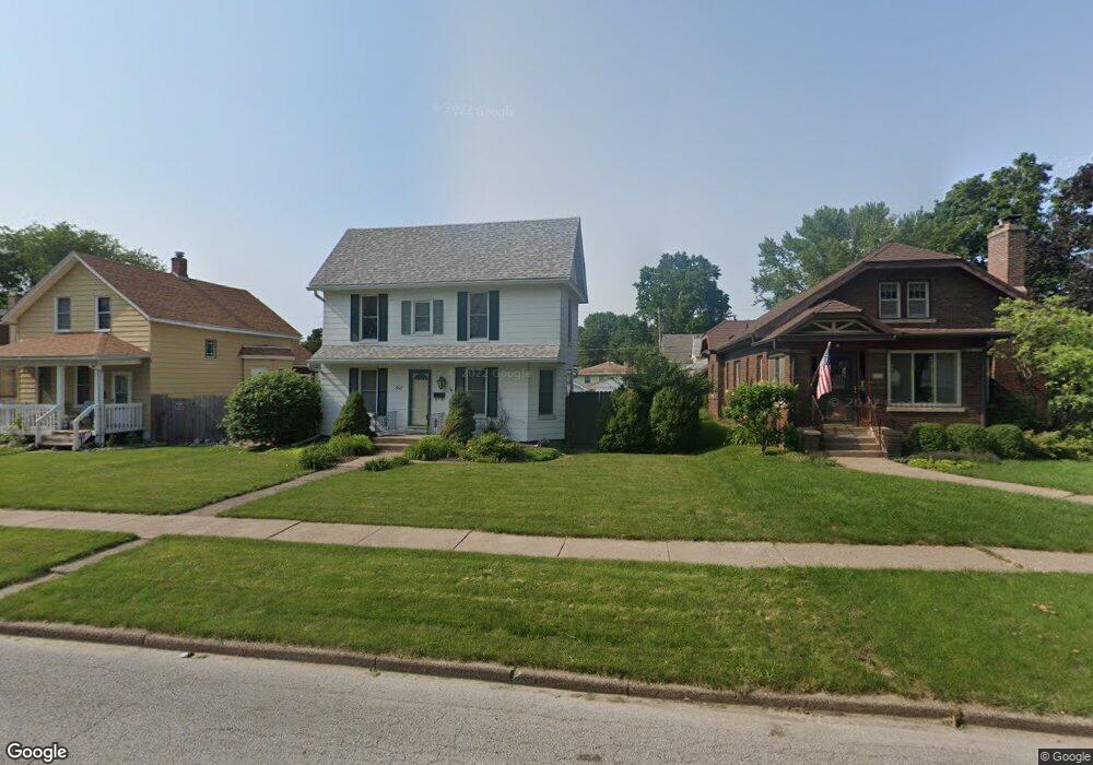 902 W 16th St, Davenport, IA 52804 - photo 1