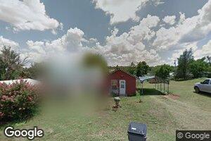 302 W Locust St, Binger, OK 73009