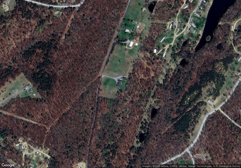 4687 Timber Ridge Rd, Berkeley Springs, WV 25411 - photo 1