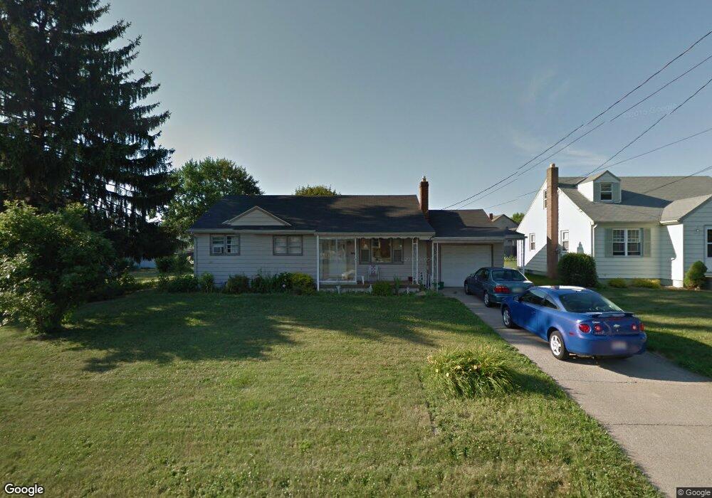 405 Como St, Struthers, OH 44471 - photo 1