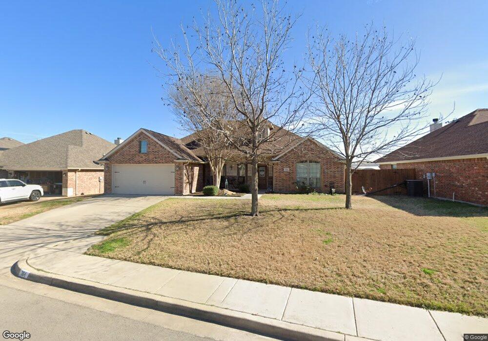 384 Lockwood Ln, Weatherford, TX 76087 - photo 1