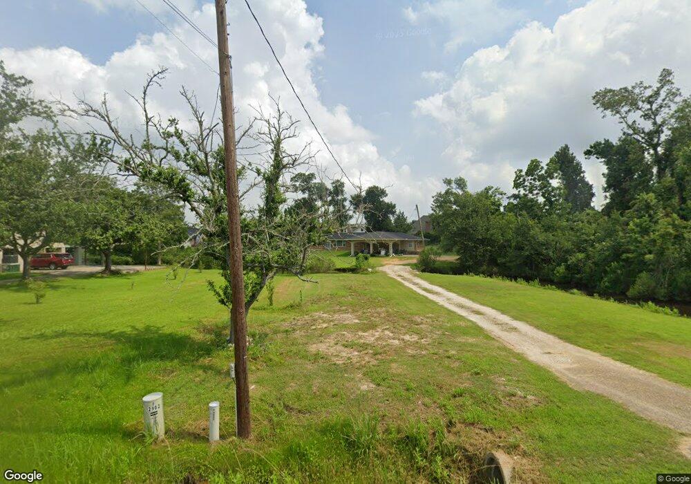 2902 W Prien Lake Rd, Lake Charles, LA 70605 - photo 1