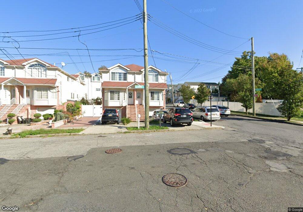 151 Gladwin St, Staten Island, NY 10309 - photo 1