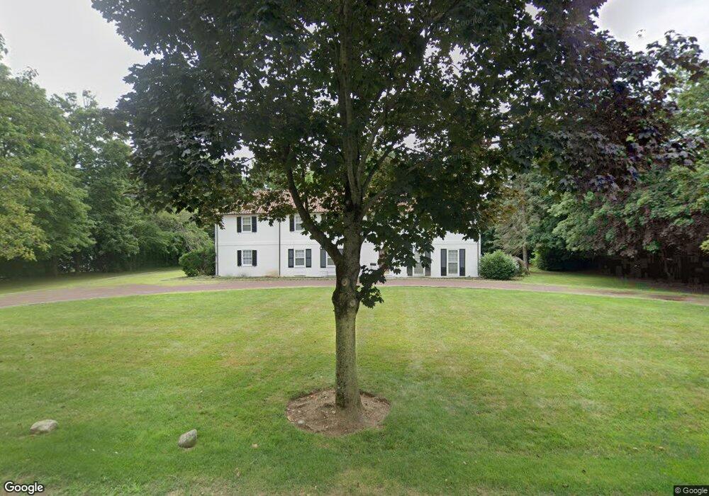 6 Henhawk Rd, Great Neck, NY 11024 - photo 1