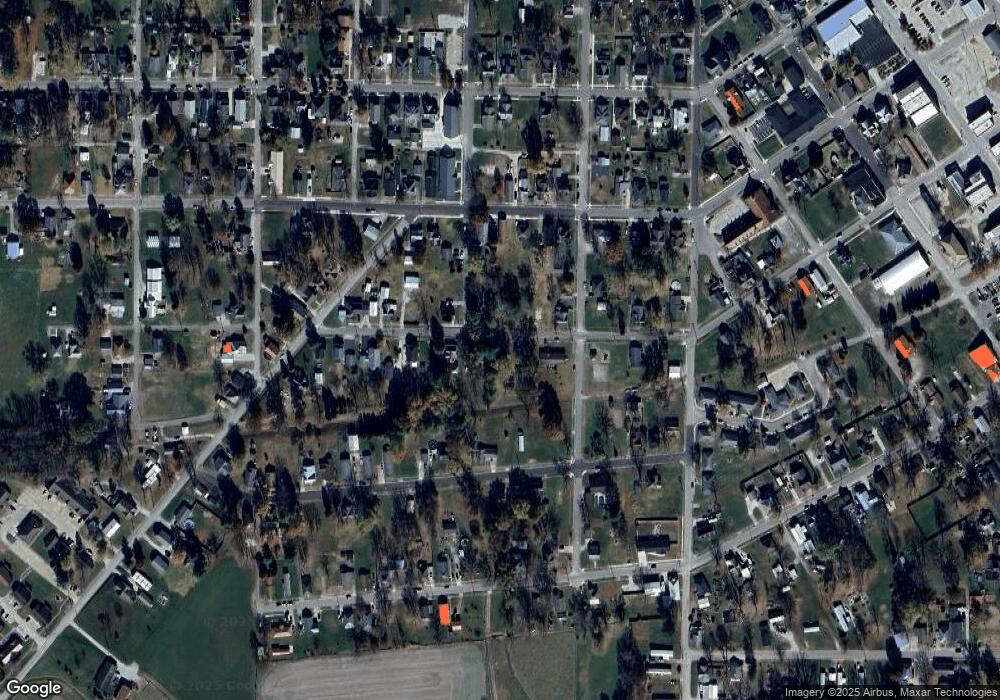 617 W 2nd St, Bicknell, IN 47512 - photo 1