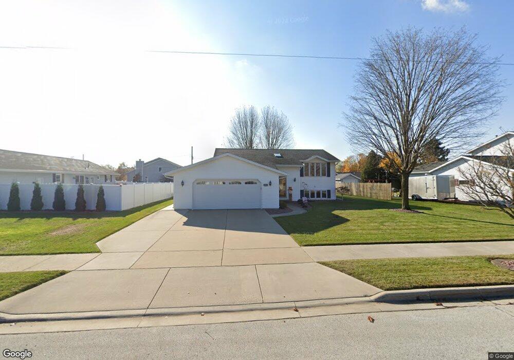 2811 45th St, Two Rivers, WI 54241 - photo 1