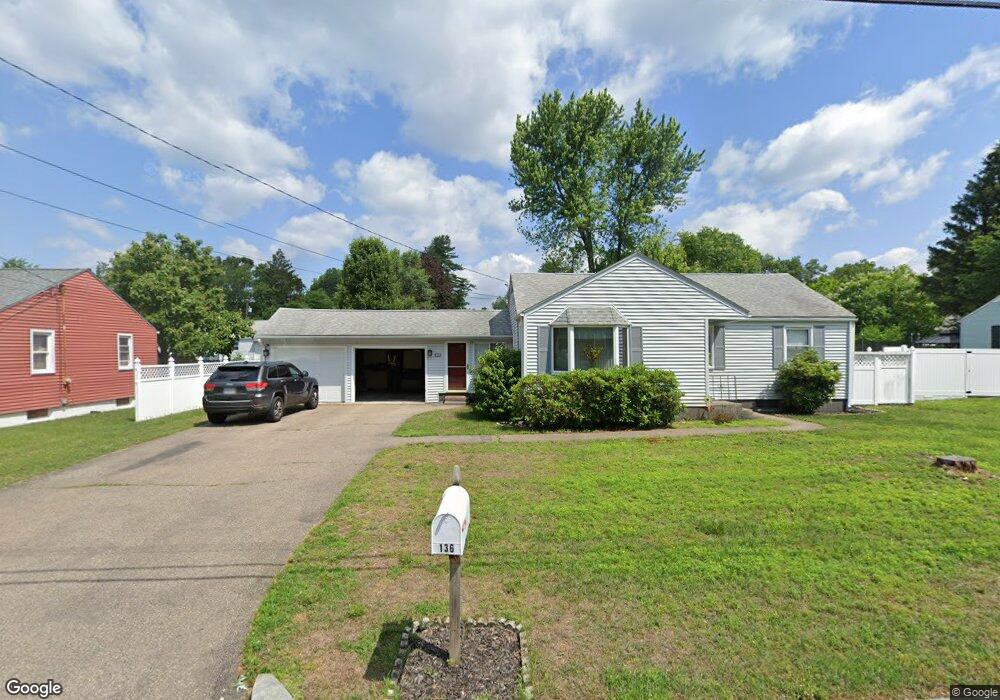 136 Cheyenne Rd, Springfield, MA 01109 - photo 1
