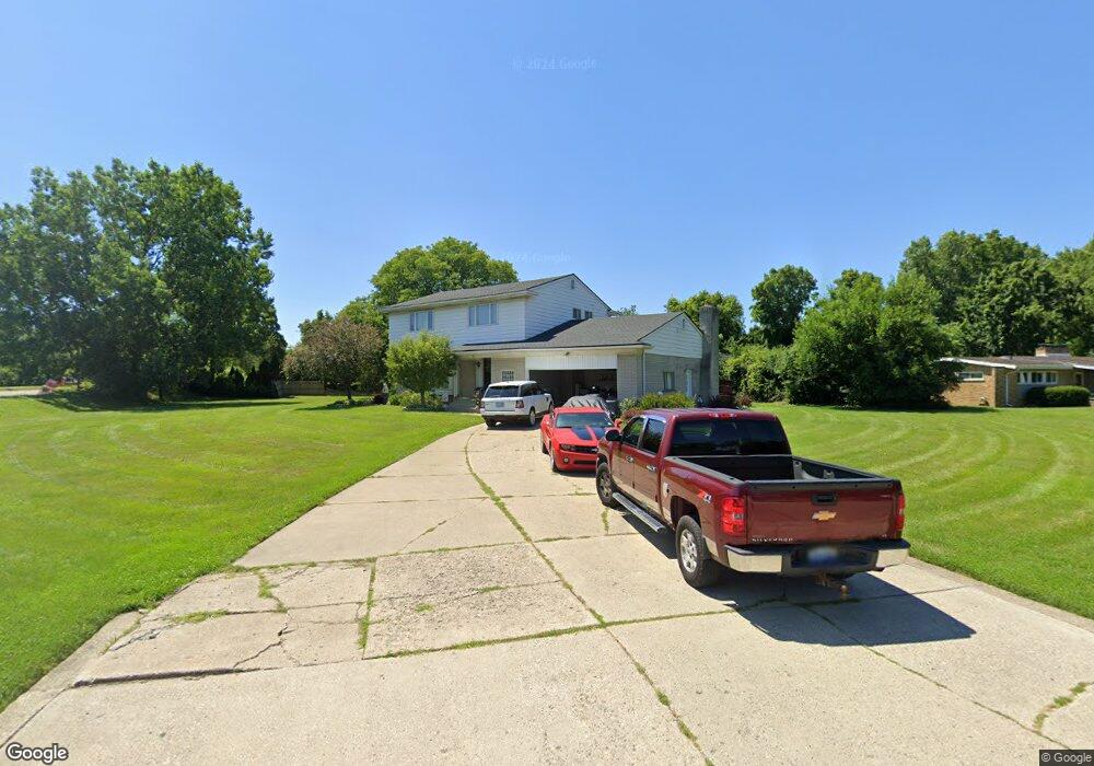 6420 Wellesley Dr, West Bloomfield, MI 48322 - photo 1