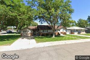 332 W 9th St, Imperial, NE 69033