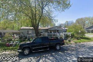 5 E 1st South St, Tamaroa, IL 62888