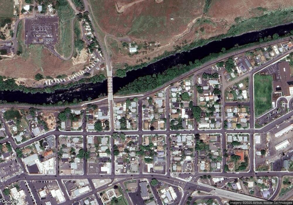 4 SE 9th St, Pendleton, OR 97801 - photo 1