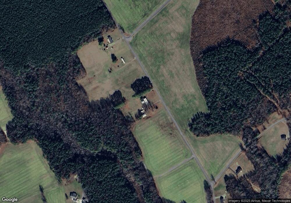 1796 Fairfield Ln, Dunnsville, VA 22454 - photo 1