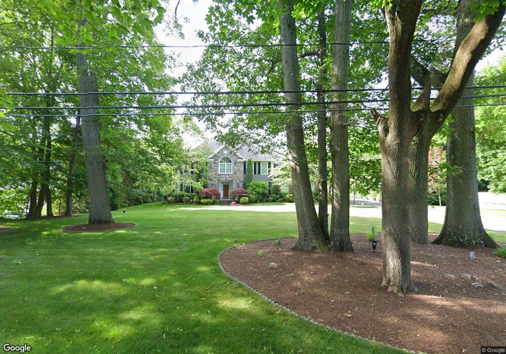 258 Dogwood Ln, Stamford, CT 06903 - photo 1