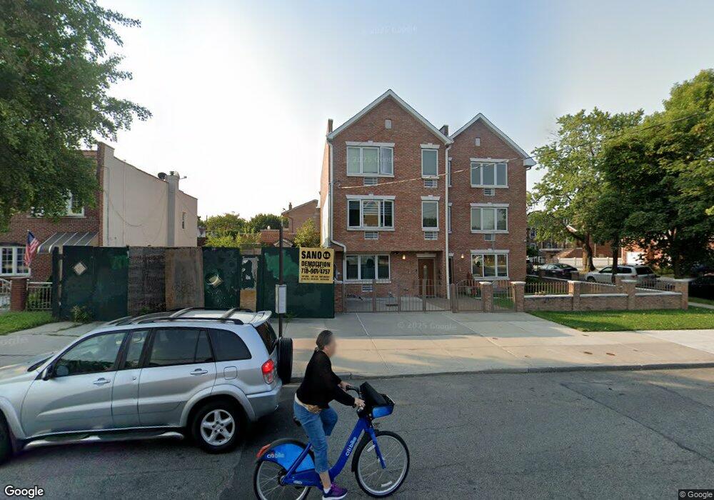 7304 Ditmars Blvd, Flushing, NY 11370 - photo 1