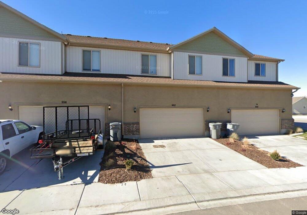 962 N Apple Seed Ln unit 23, Santaquin, UT 84655 - photo 1