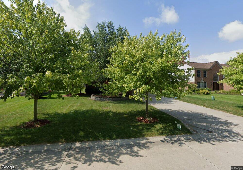 1952 Bloomfield Oaks Dr, West Bloomfield, MI 48324 - photo 1