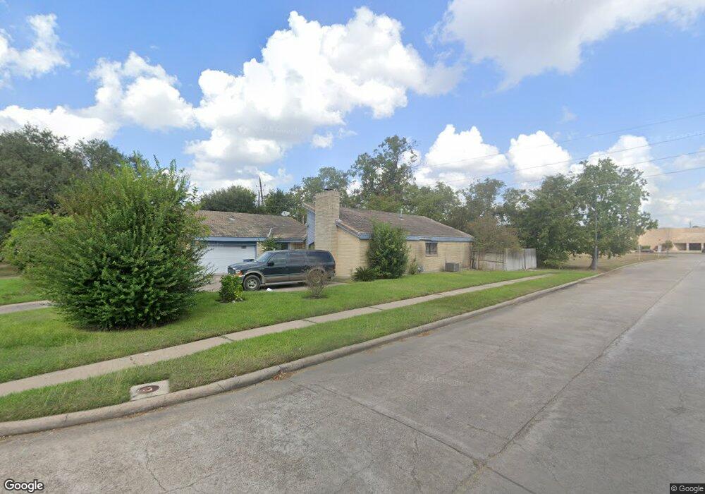 5902 Caruso Forest Dr, Houston, TX 77088 - photo 1