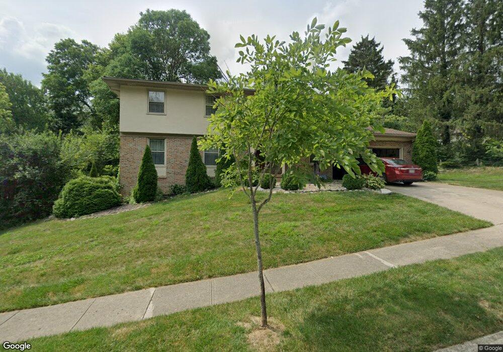 5687 Shadowbrook Dr, Columbus, OH 43235 - photo 1