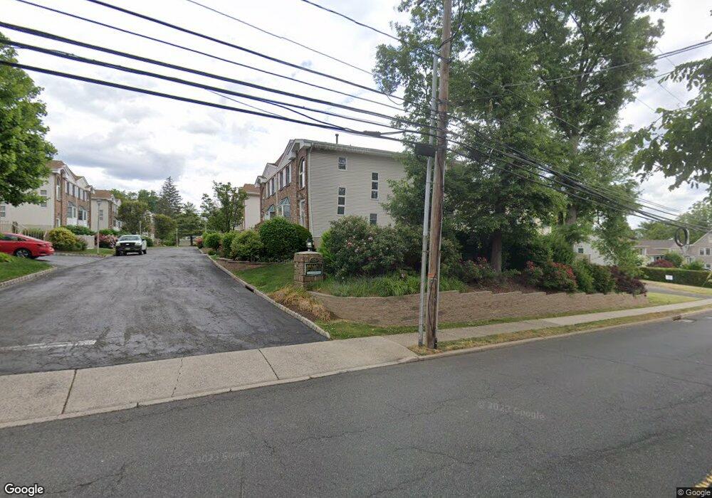 91 Springfield Ave unit 2D, Summit, NJ 07901 - photo 1