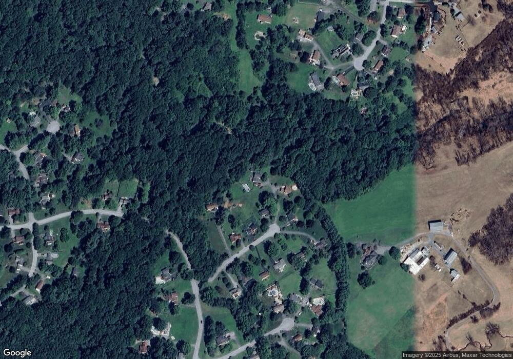 710 Covington Ct, Sykesville, MD 21784 - photo 1