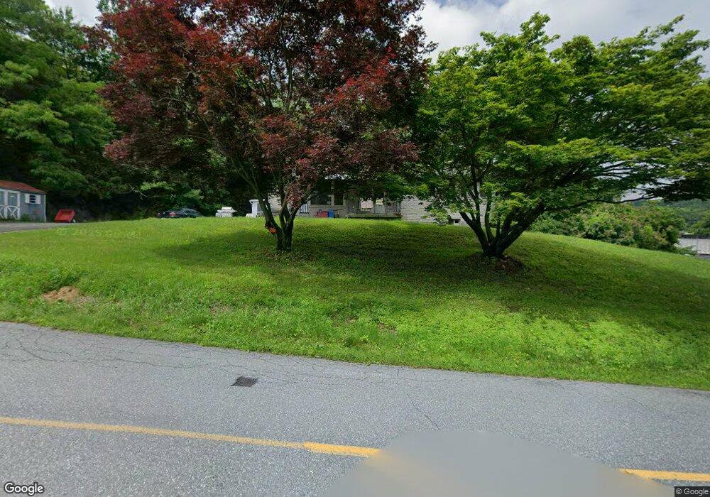 2 Crestview Dr, Schuylkill Haven, PA 17972 - photo 1