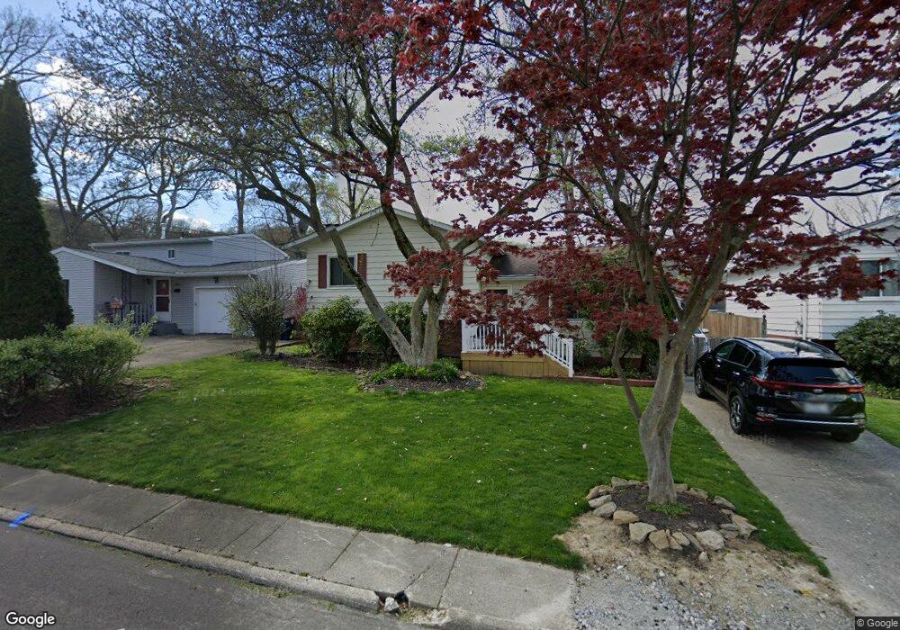 1086 Karen Dr, Akron, OH 44313 - photo 1