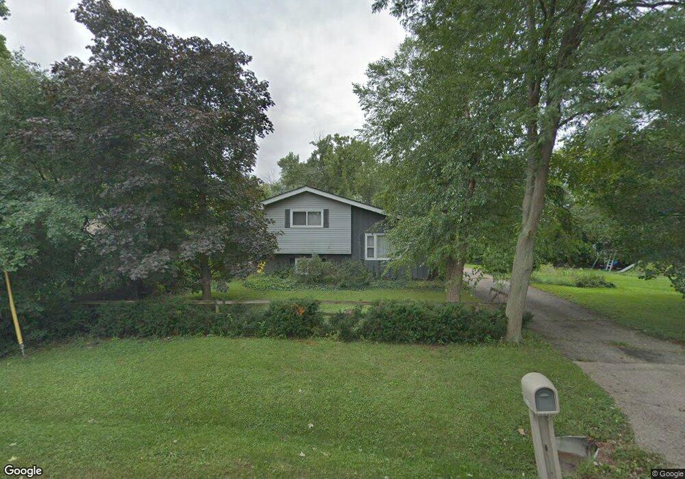 1010 Daly Rd, Wheaton, IL 60187 - photo 1