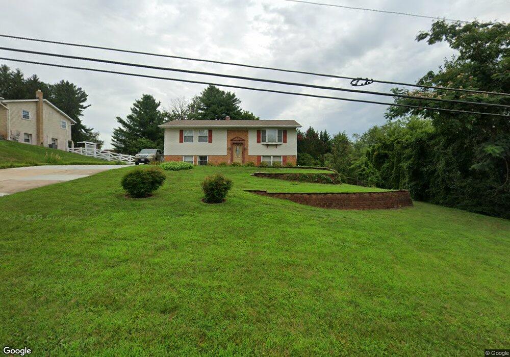 4427 Bartholow Rd, Sykesville, MD 21784 - photo 1