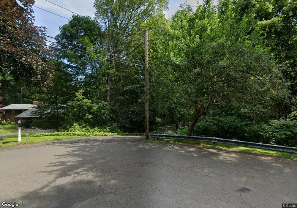 30 Pin Oak Cir, Stamford, CT 06903 - photo 1