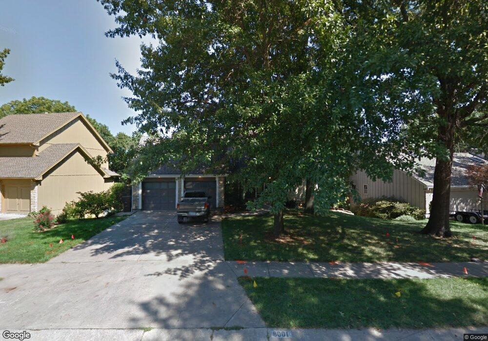 8001 Hallet St, Lenexa, KS 66215 - photo 1