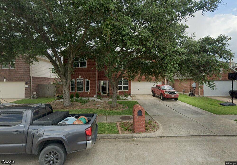 16911 Canyon Springs Ln, Friendswood, TX 77546 - photo 1