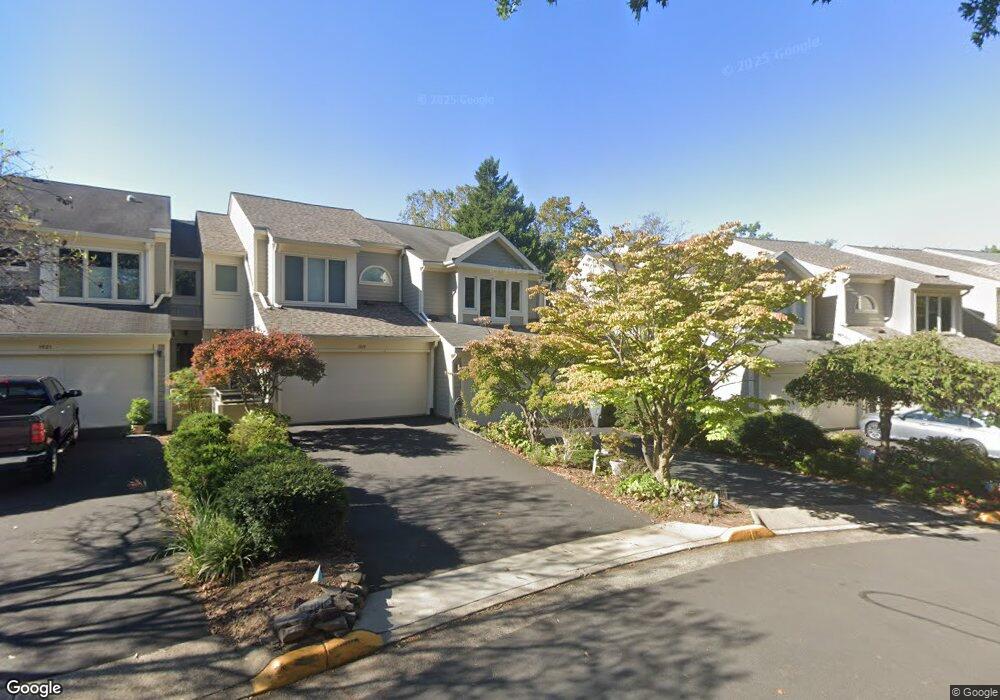 1917 Lakeport Way unit 25, Reston, VA 20191 - photo 1