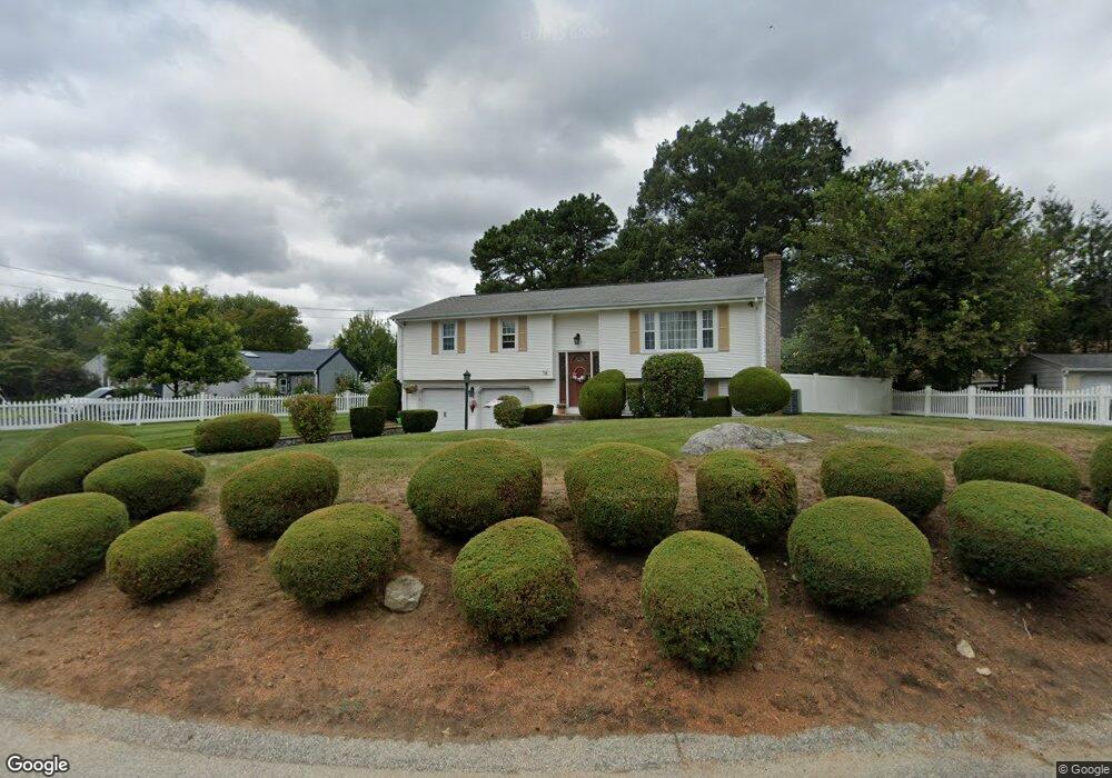 16 Robin Ln, West Warwick, RI 02893 - photo 1