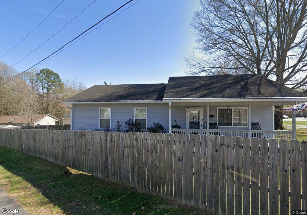 604 N 4th Ave, Siler City, NC 27344 - photo 1