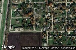 617 S Locust St, Arcola, IL 61910