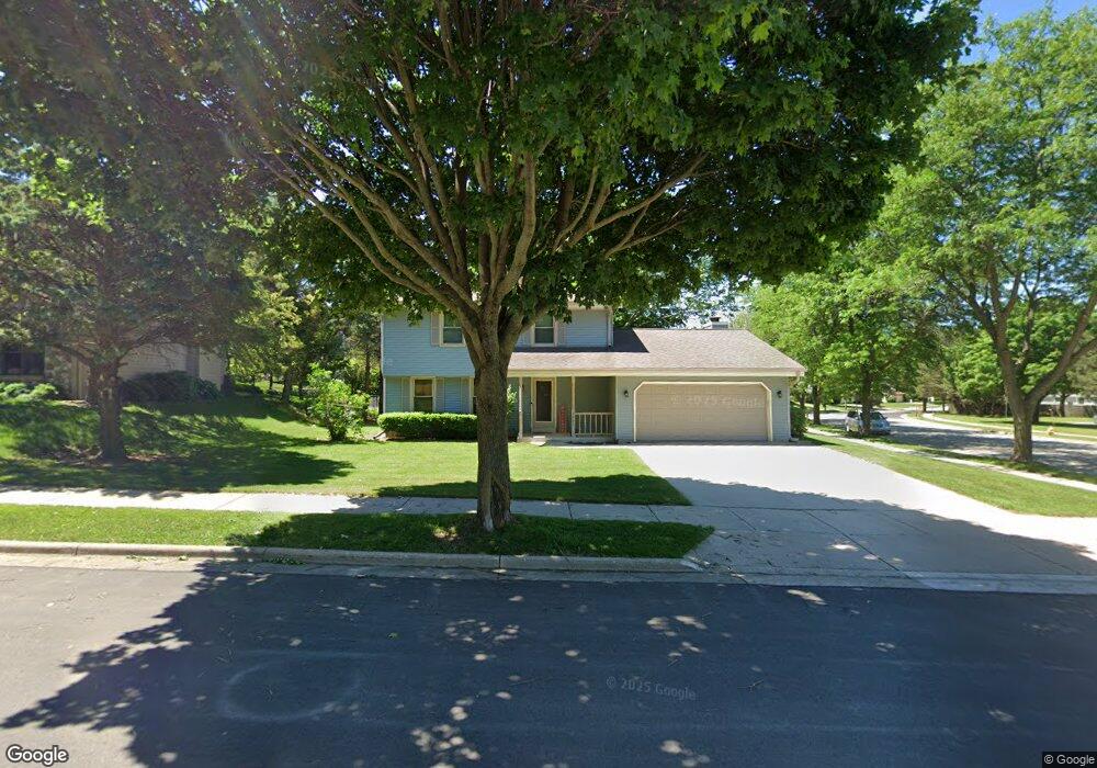 2001 Melody Ln, Waukesha, WI 53186 - photo 1