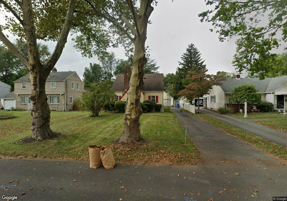 546 4th St, Dunellen, NJ 08812 - photo 1