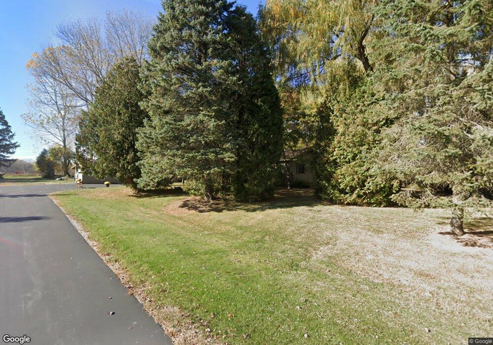 912 Koeppel Ln, Manitowoc, WI 54220 - photo 1