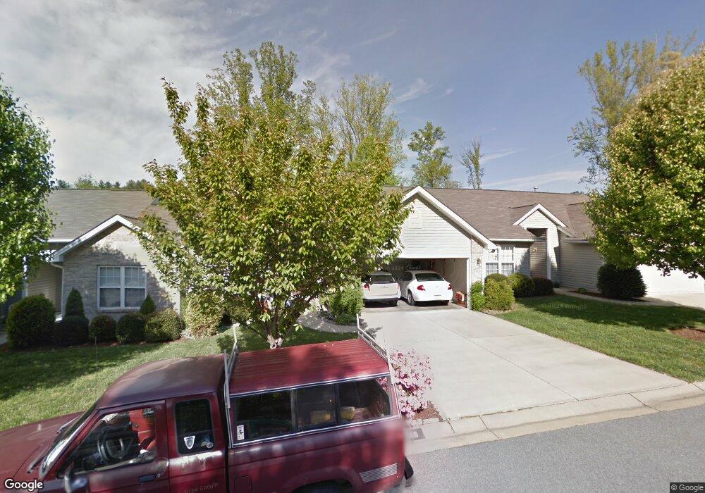 148 Wiltshire Cir, Fletcher, NC 28732 - photo 1