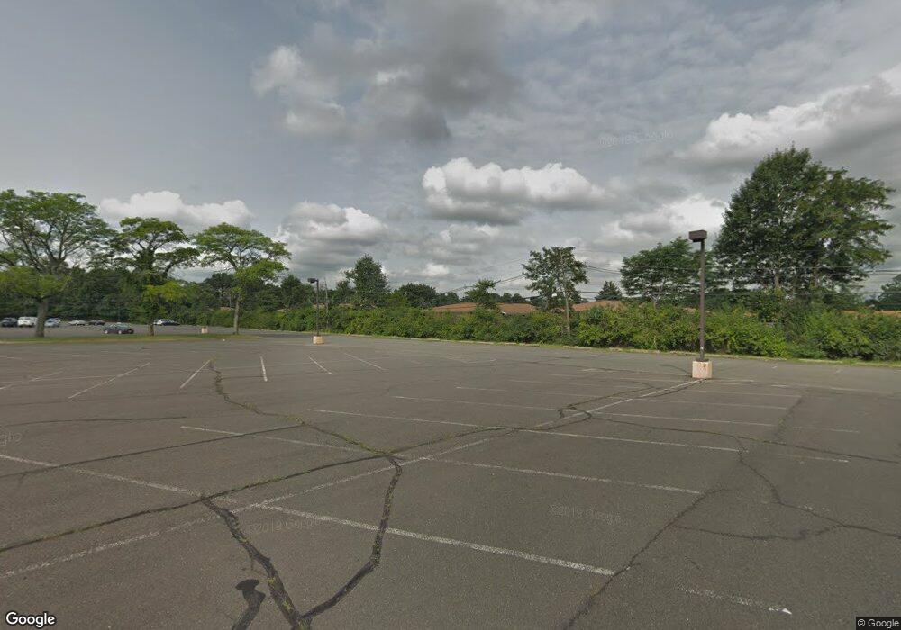 319 Lyla Ln, New Brunswick, NJ 08901 - photo 1