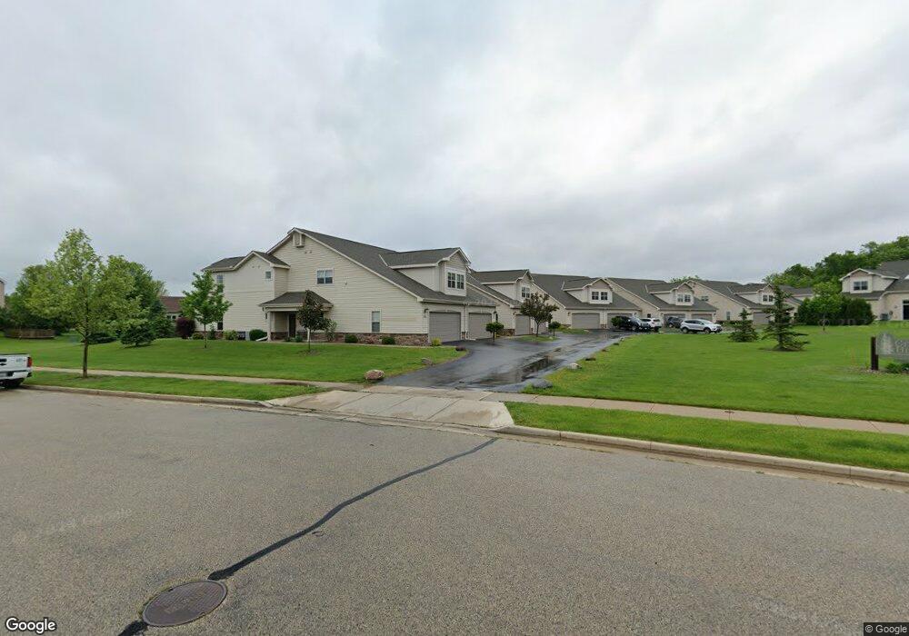 528 Cedar Bluffs Way, Slinger, WI 53086 - photo 1