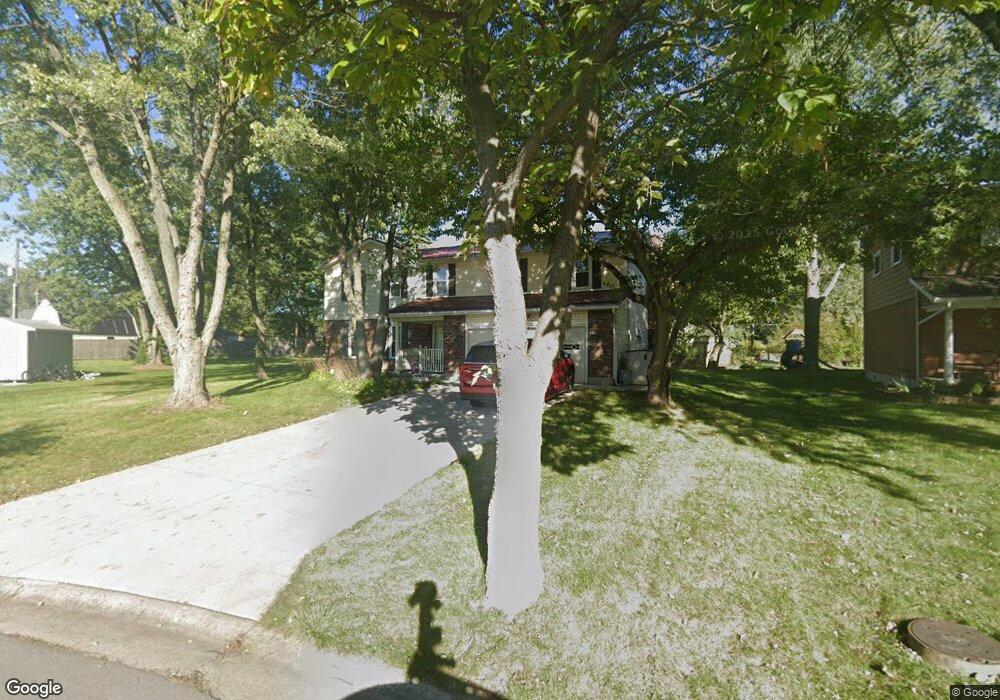 1255 W Shore Dr, Lima, OH 45805 - photo 1