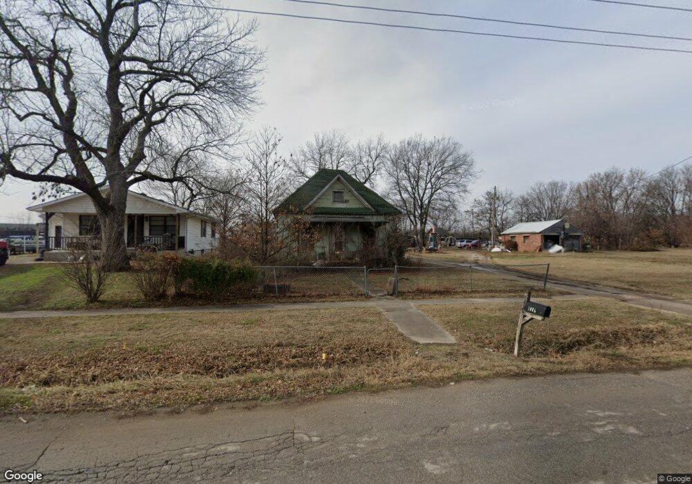 1006 N 21st St, Parsons, KS 67357 - photo 1