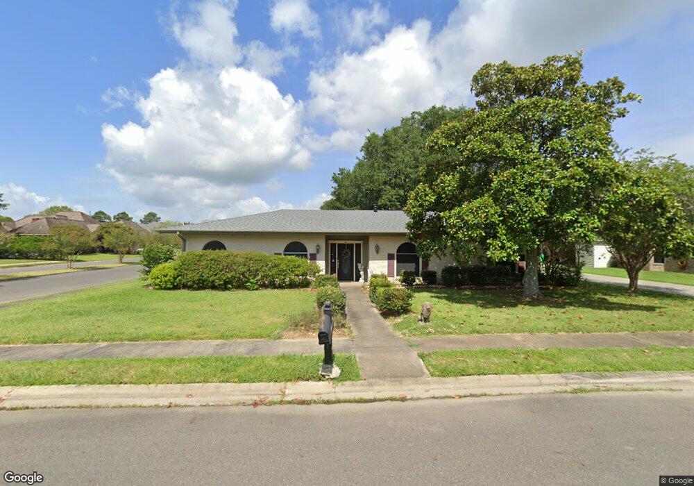 201 N Pinecrest Dr, Eunice, LA 70535 - photo 1