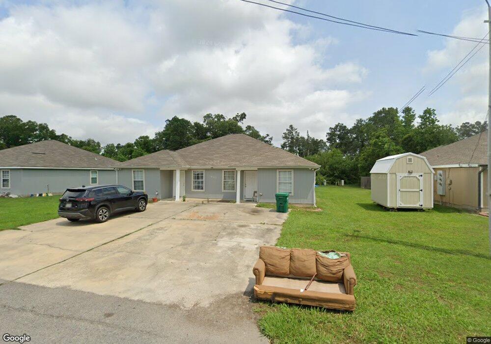 913 Manuel Rd, Lake Charles, LA 70607 - photo 1