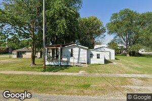 105 E East St, Raymond, IL 62560